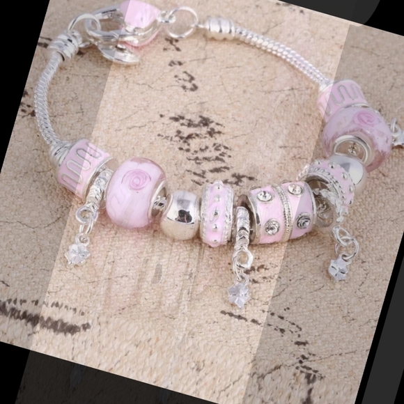 Bracelet - Picture 1 of 8